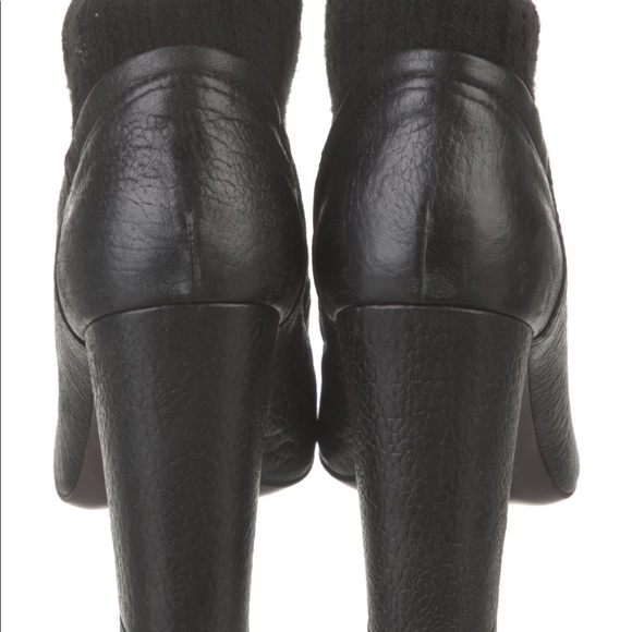 PARIS-edenburgh Chelsea interlocking CC logo boots - Picture 3 of 5